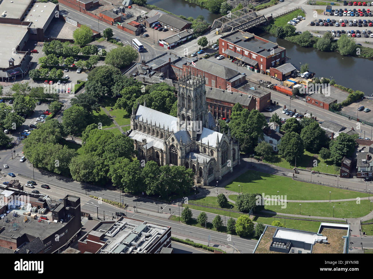 Luftaufnahme von Münster & Pfarrei Church of St. George, Doncaster, auch bekannt als Doncaster Münster, Yorkshire, Großbritannien Stockfoto