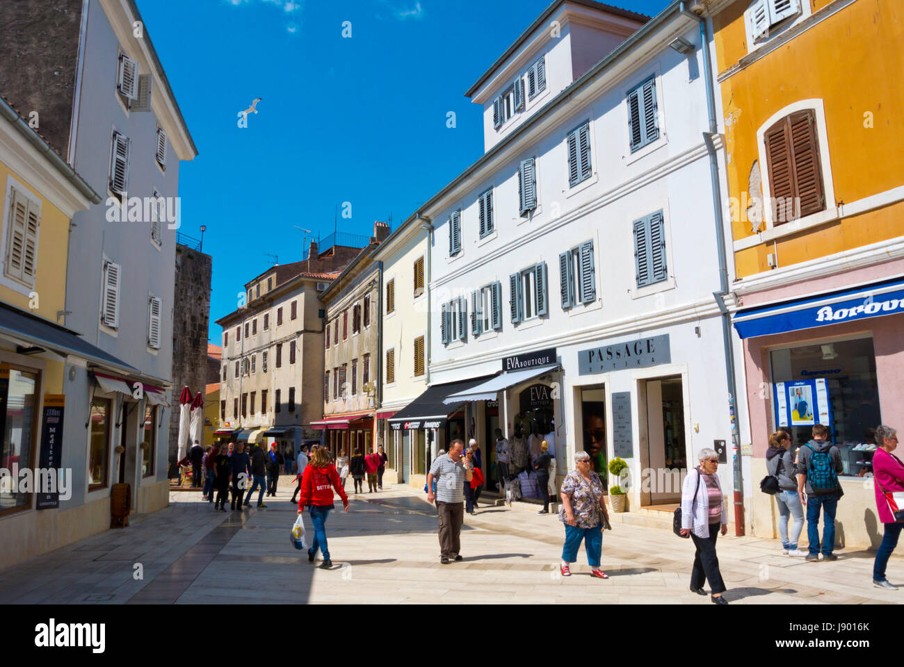 Ulica Decumanus, Dekumana, Fußgängerzone am Trg Slobode, Altstadt, Porec, Istrien, Kroatien Stockfoto
