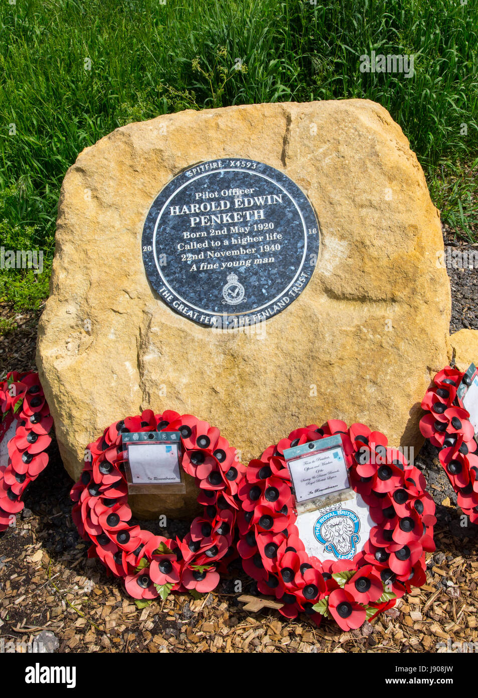 Stein-Denkmal für RAF Wittering Pilot Officer Harold Edwin Penketh Stockfoto