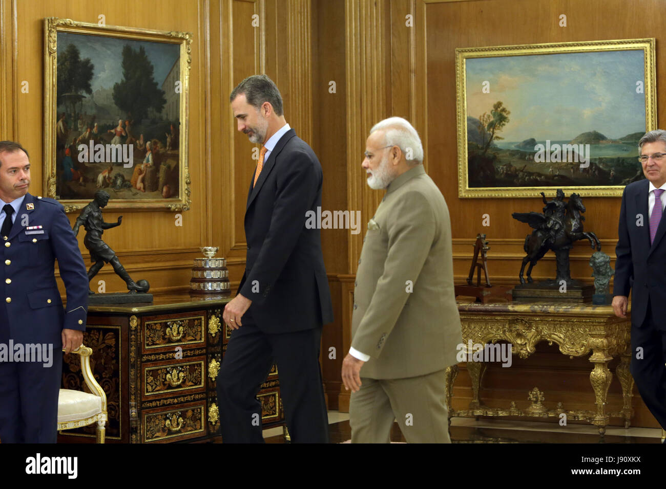 Spanischen König Felipe VI in Audienz mit indischen Minister Narendra Modi, in der Palaceof TheZarzuela von Madrid.  31.05.2017 Stockfoto