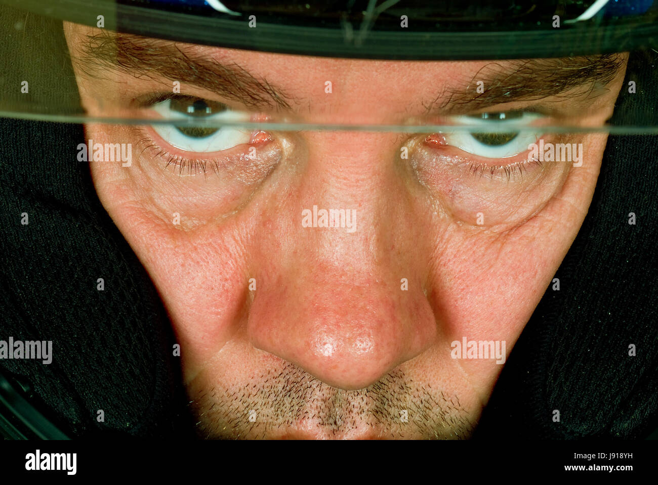 Männlich, Männlich, Augen, Motorradfahrer, Helm, Visier, Mann, Männlich, männliche, Augen, Stockfoto