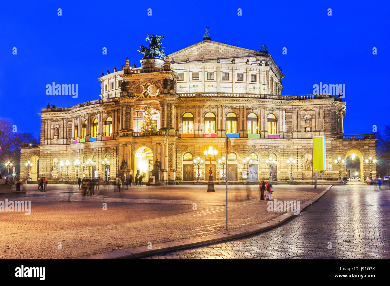 Dresden, Deutschland. Die Semperoper Opernhaus der Sächsischen Staatskapelle Stockfoto