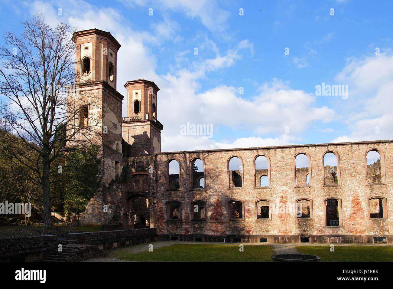 Ruine, Kloster, Glockenturm, Münster, Kreisbogen, Kloster, Garten, Bogen, Bogen, Stockfoto