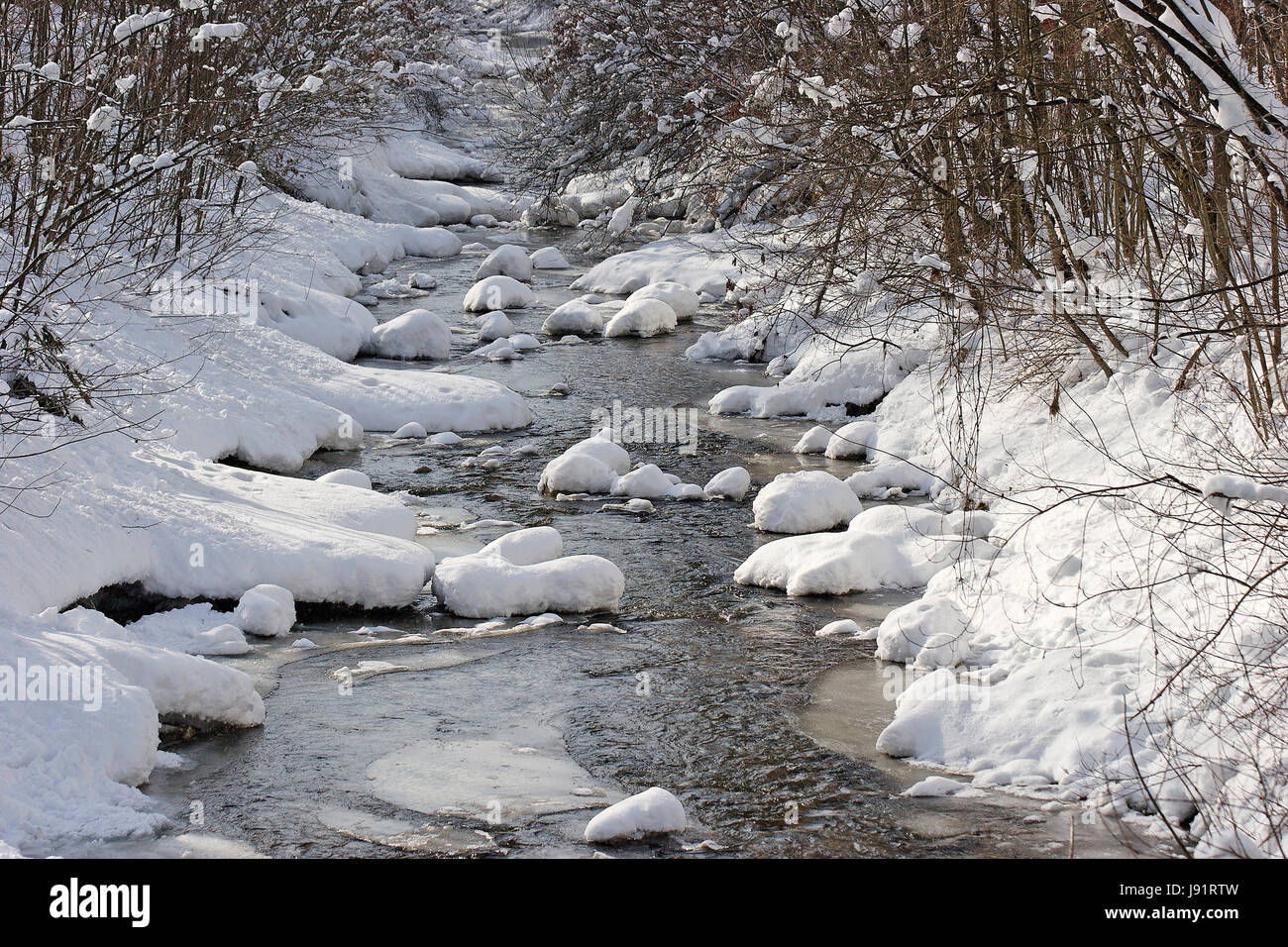 winterliche bach Stockfoto