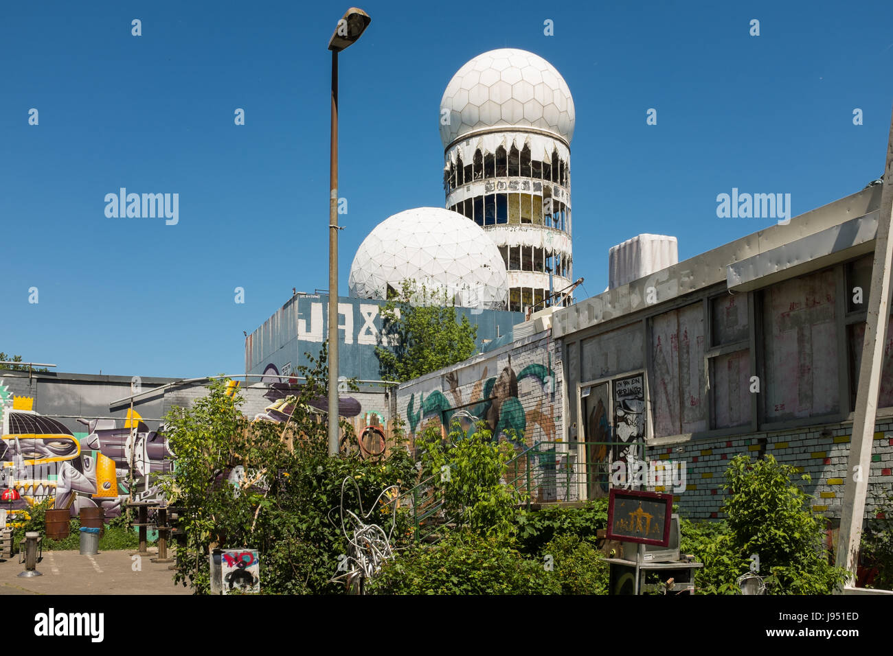 BERLIN, 27. Mai: ehemalige NSA U.S. Hörstation auf dem Hügel "Teufelsberg" in Berlin am 27. Mai 2017. Stockfoto