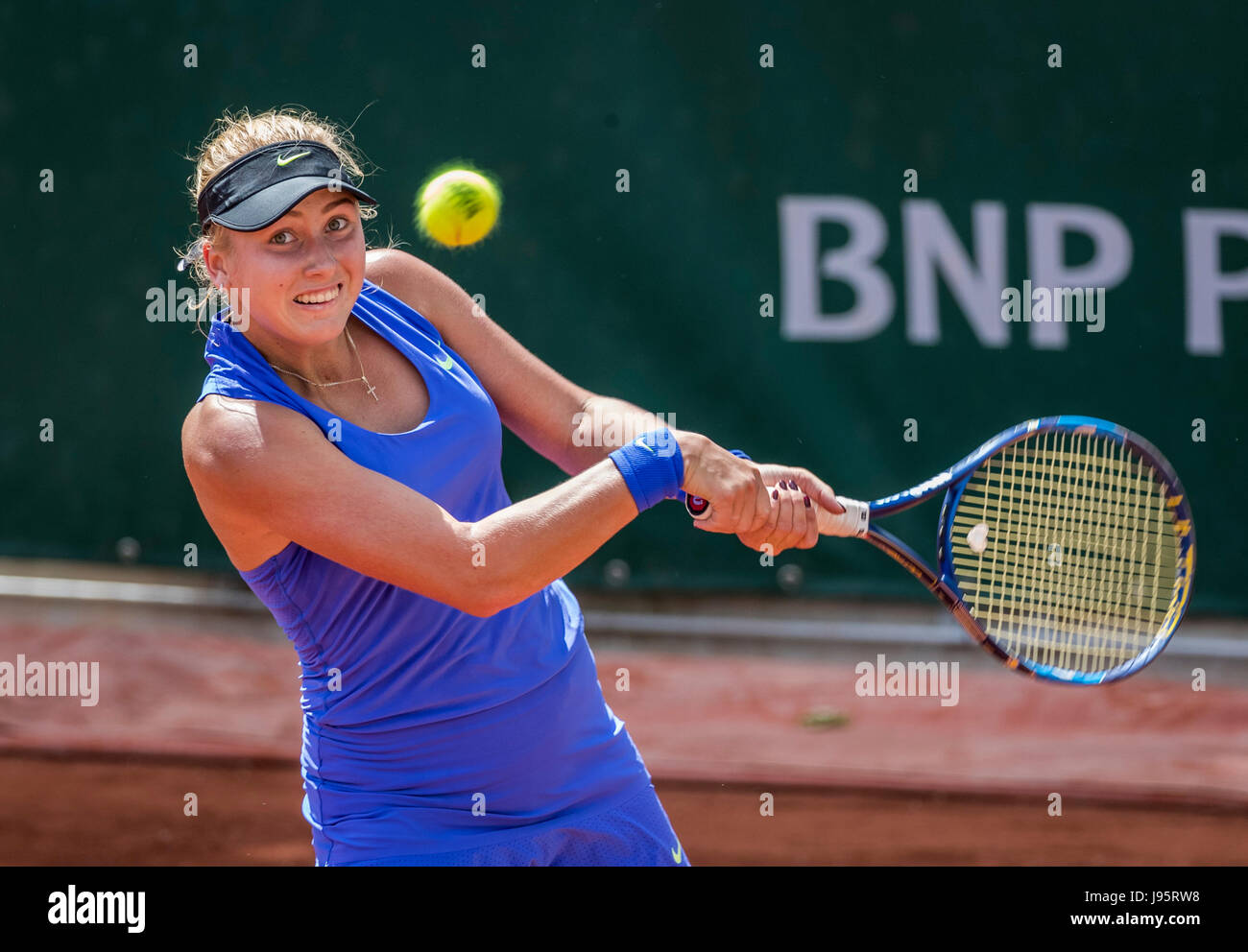 Roland Garros Ball Girl Stockfotos und -bilder Kaufen - Alamy