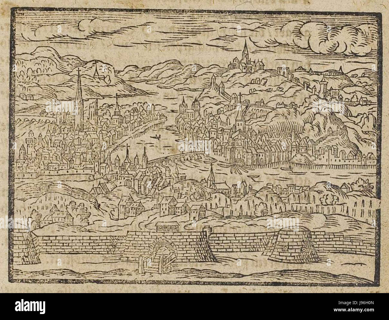 „Theatrum Vrbium“ ist eine historische Sammlung von Karten und Ansichten von Städten, in diesem Fall der Stadt Lyon, Frankreich. Die Arbeit bietet eine visuelle Perspektive auf das Layout und die Architektur Lyons während seiner Veröffentlichungszeit und trägt zu historischen Stadtstudien und der Dokumentation der Stadtplanung in der Frühen Neuzeit bei. Stockfoto