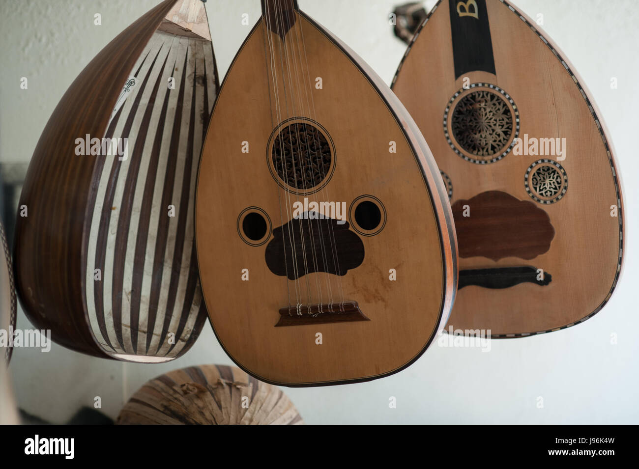 Tradition türkisch handgefertigte Oud für Verkauf in einem Istanbul workshop Stockfoto