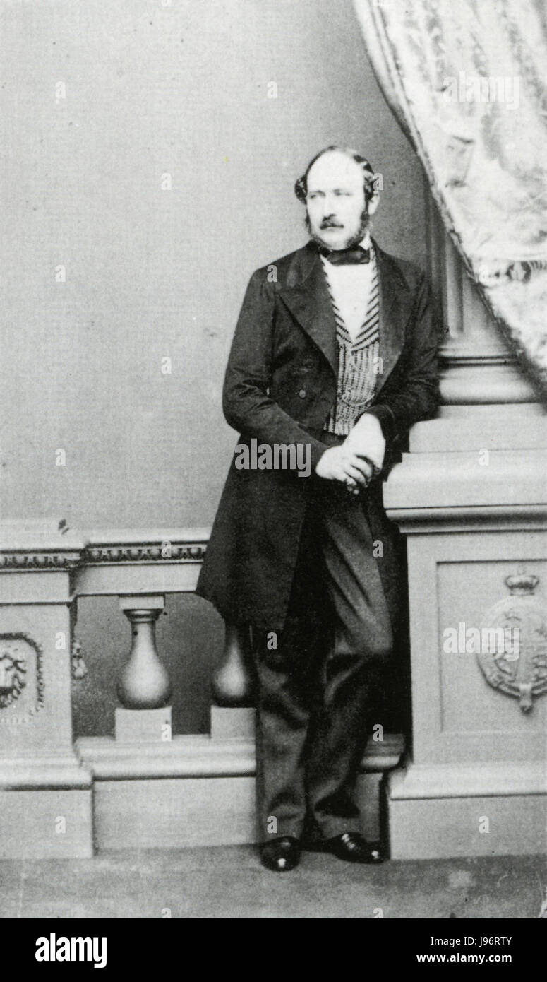 Ein Porträt von Prinz Albert, erstellt vom berühmten britischen Fotografen John Jabez Edwin Mayall. Dieses Foto ist eine ikonische Darstellung von Prinz Albert, Gemahlin von Königin Victoria, und zeigt seine prominente Rolle in der britischen königlichen Geschichte. Stockfoto