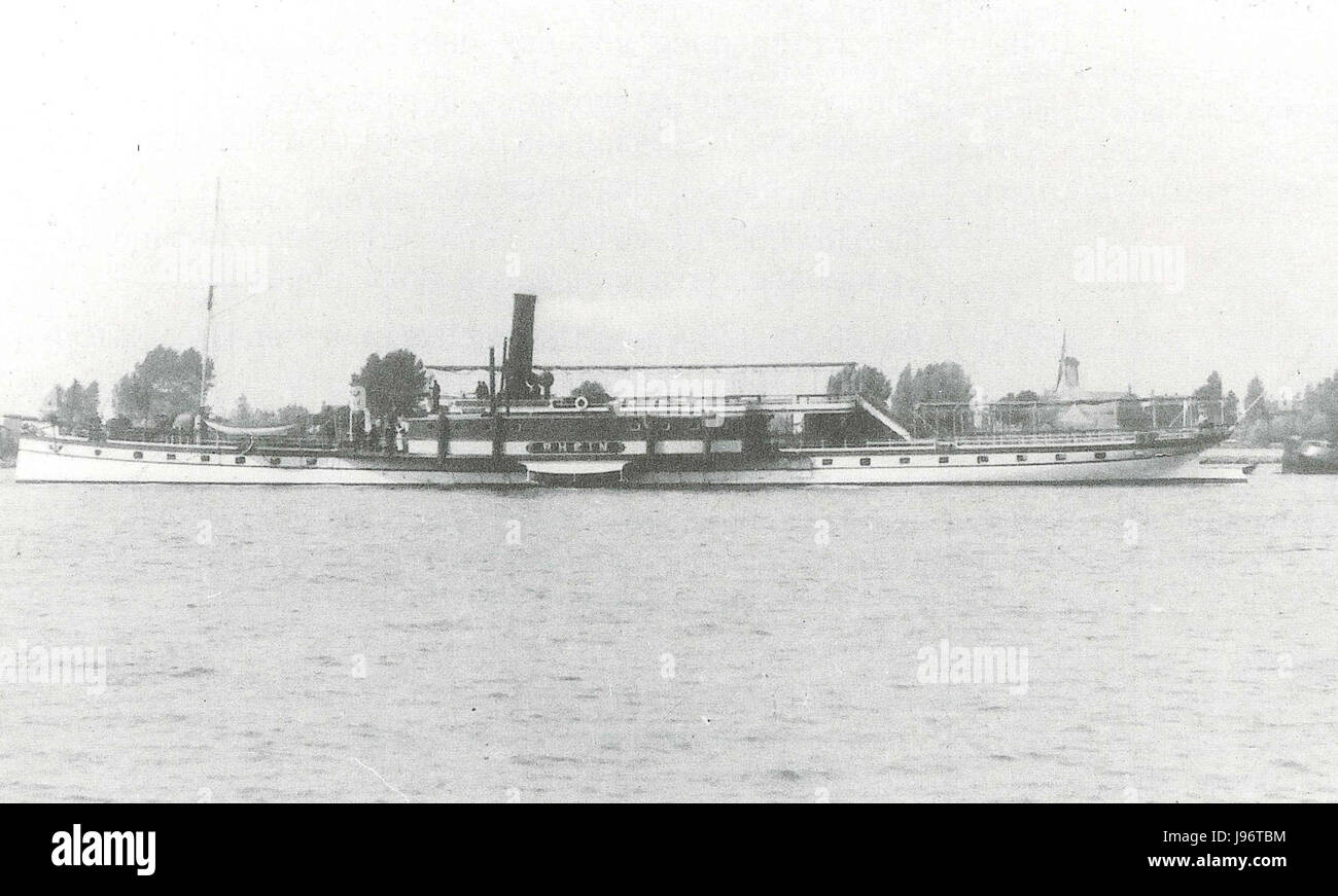Der Rhein, ein 1888 gebautes Schiff, repräsentiert die Fortschritte des Schiffbaus und Schiffbaus des späten 19. Jahrhunderts. Das Schiff war Teil der deutschen Reichsflotte und trug in dieser Zeit zur deutschen Seemacht bei. Stockfoto