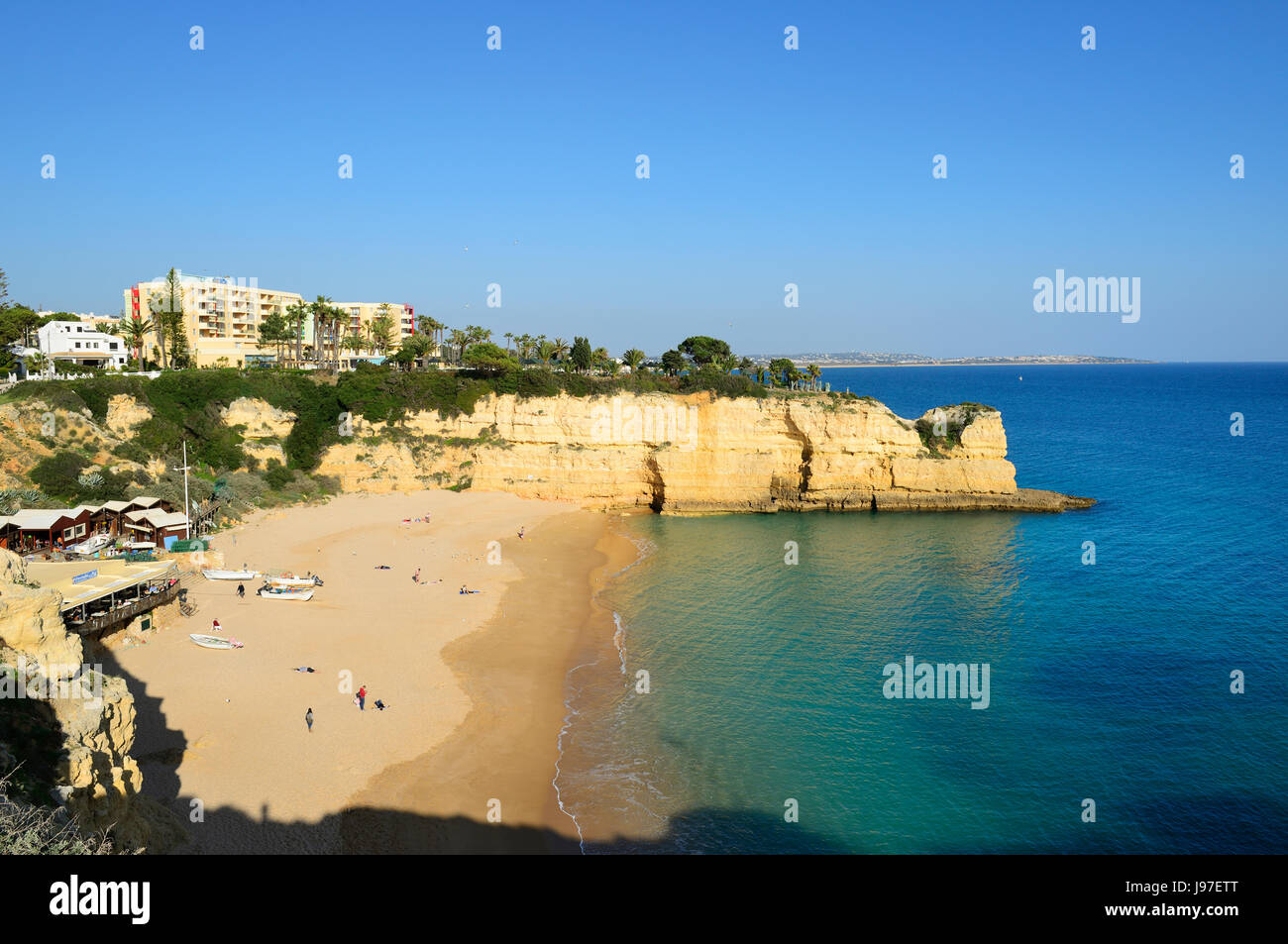 Der Strand von Senhora da Rocha (unsere Liebe Frau von den Felsen). Algarve, Portugal Stockfoto