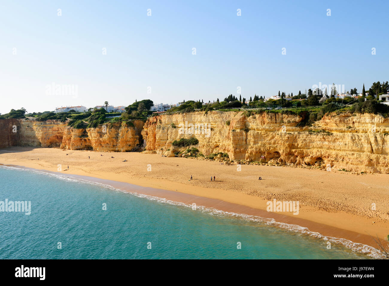 Der Strand von Senhora da Rocha (unsere Liebe Frau von den Felsen). Algarve, Portugal Stockfoto
