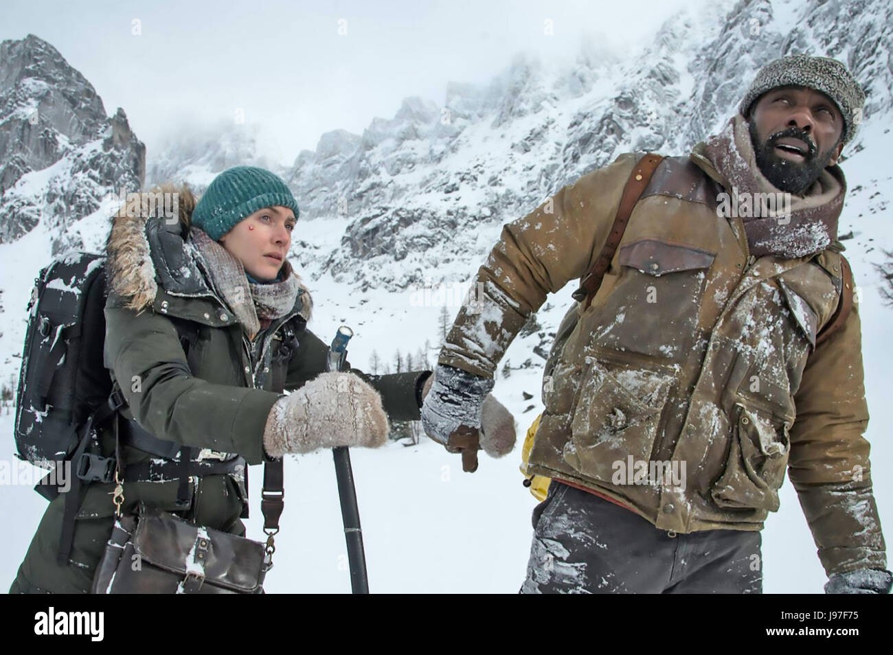 DER Berg zwischen uns 2017 20th Century Fox Film mit Kate Winslet und Idris Elba Stockfoto