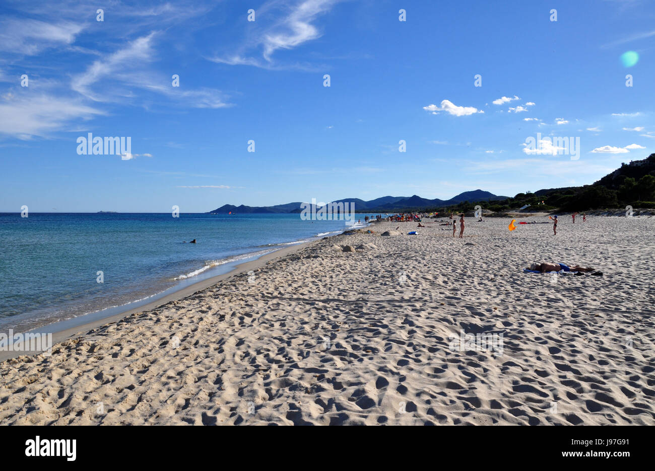 Costa Rei Strandblick - mediterrane Meerblick auf der Insel Sardinien in Italien Stockfoto