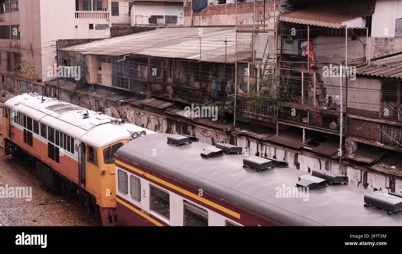 Schulen Sie näher kommen in Zug Bahnhof Hua Lamphong Bangkok Thailand Stockfoto