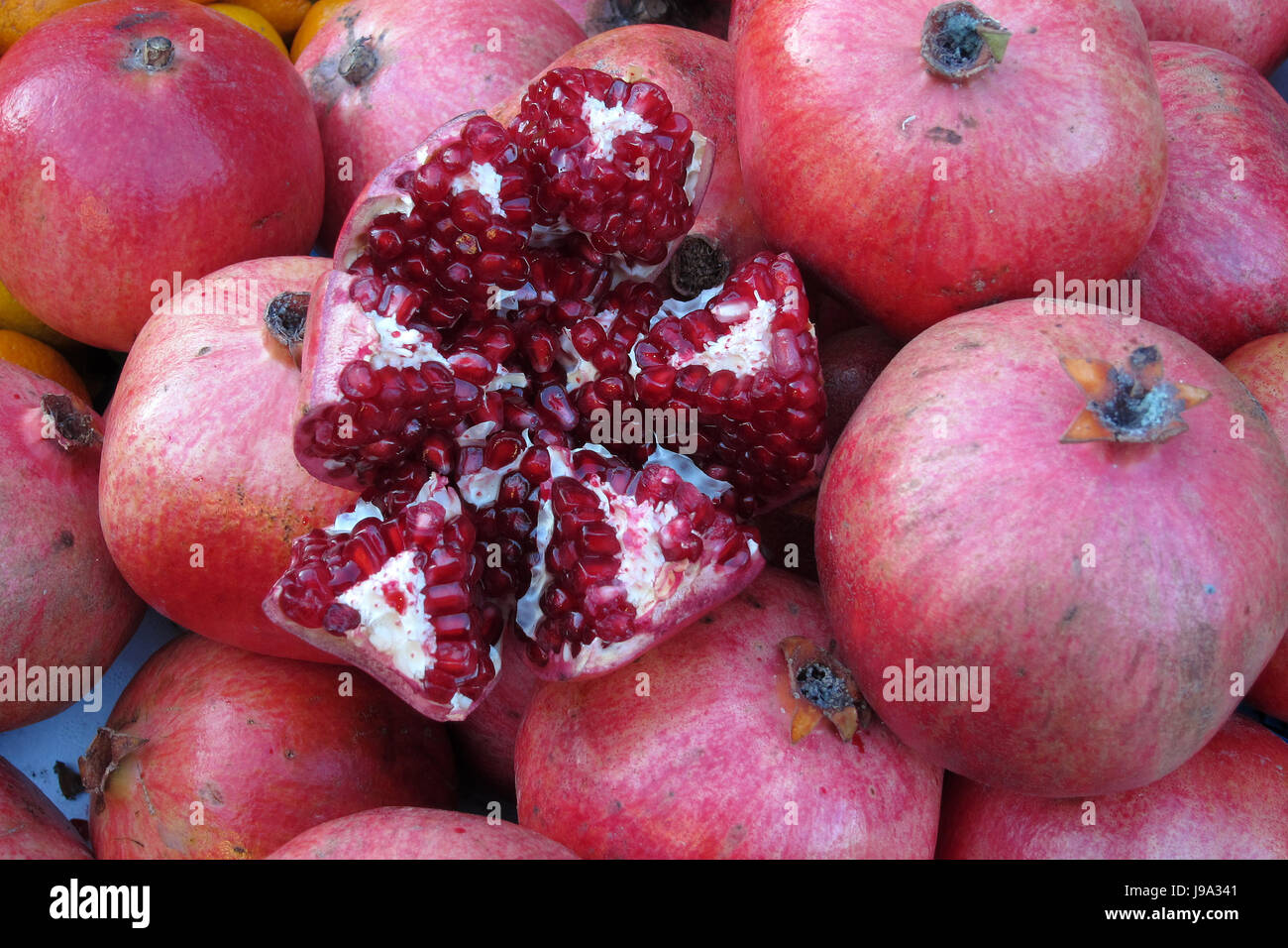 Vitamine, Vitamine, Obst, Körner, Granatapfel, rot, gesund, Vitamine, Stockfoto