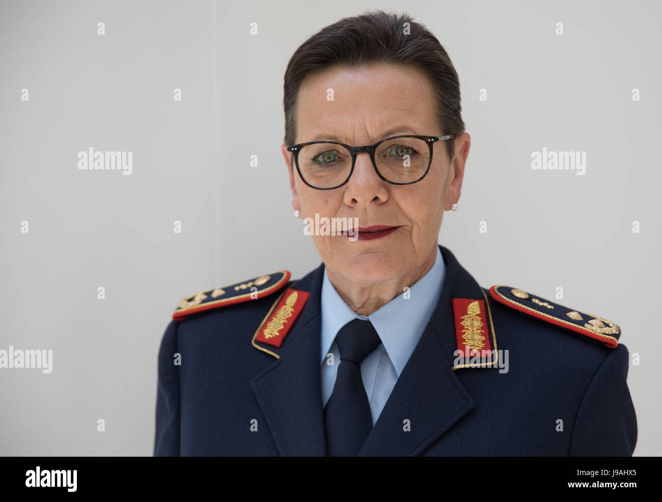 Berlin, Deutschland. 1. Juni 2017. Gesine Krueger, Surgeon General und Kommandeur der
