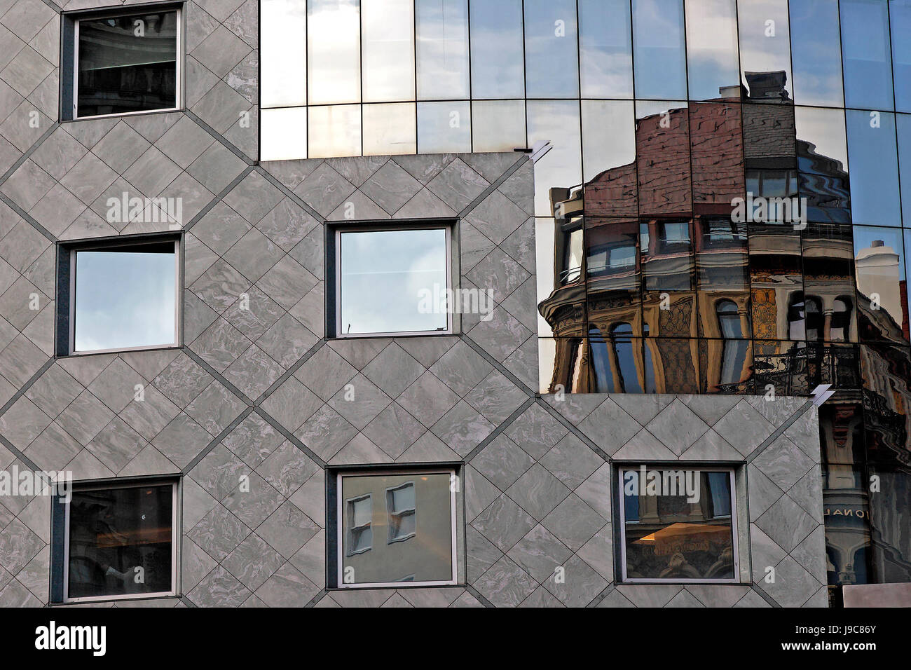 Spiegelung, Fassade, Stil der Architektur, Bau, Baustil, Stockfoto