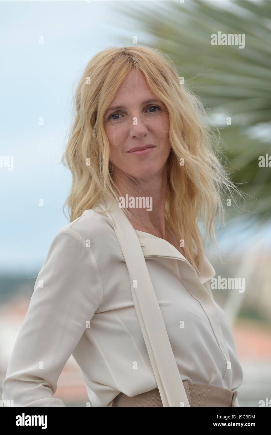 70. Ausgabe des Cannes Film Festival: Schauspielerin Sandrine kiberlain, jury Präsident der "Caméra d'or' ausgezeichnet (2017/05/18) Stockfoto