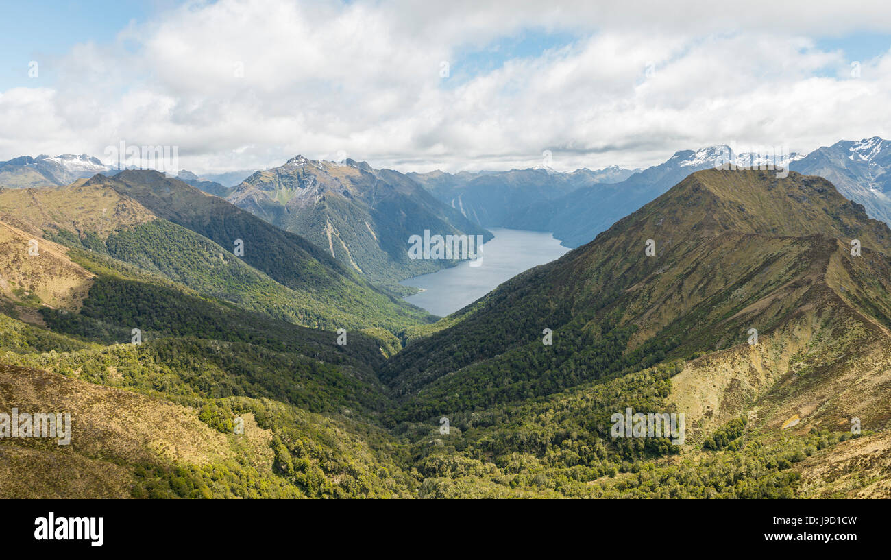South Fiord des Lake Te Anau, Murchison Mountains, südlichen Alpen im Rücken, Kepler Track, Fiordland National Park, Southland Stockfoto