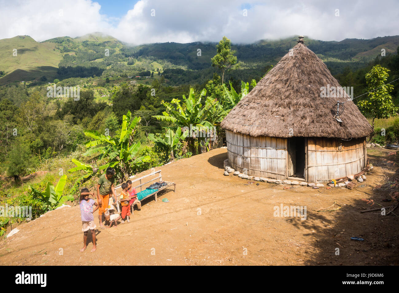 Traditionelles Haus in den Bergen von Maubisse, Osttimor, Südostasien, Asien Stockfoto