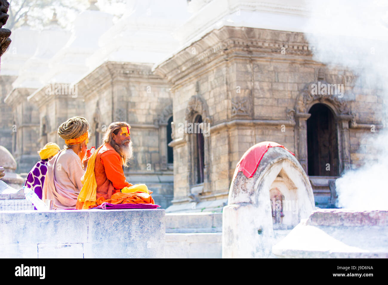 Hinduistische heilige Männer Pashupati-Tempel, UNESCO-Weltkulturerbe, Kathmandu, Nepal, Asien Stockfoto