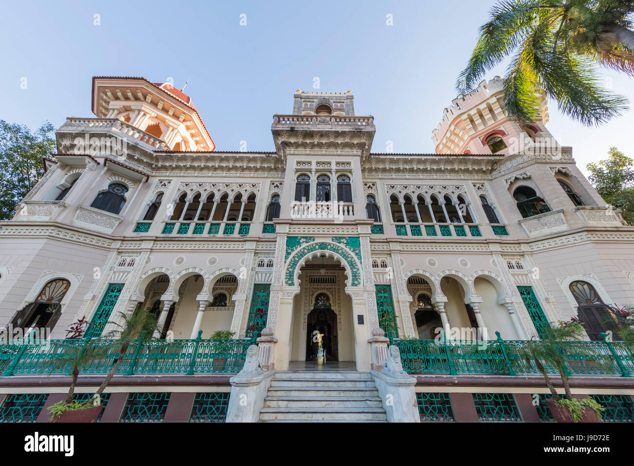 Außenansicht des Palacio de Valle (Valle Palast), Punta Gorda, Cienfuegos, Kuba, Westindische Inseln, Karibik, Mittelamerika Stockfoto