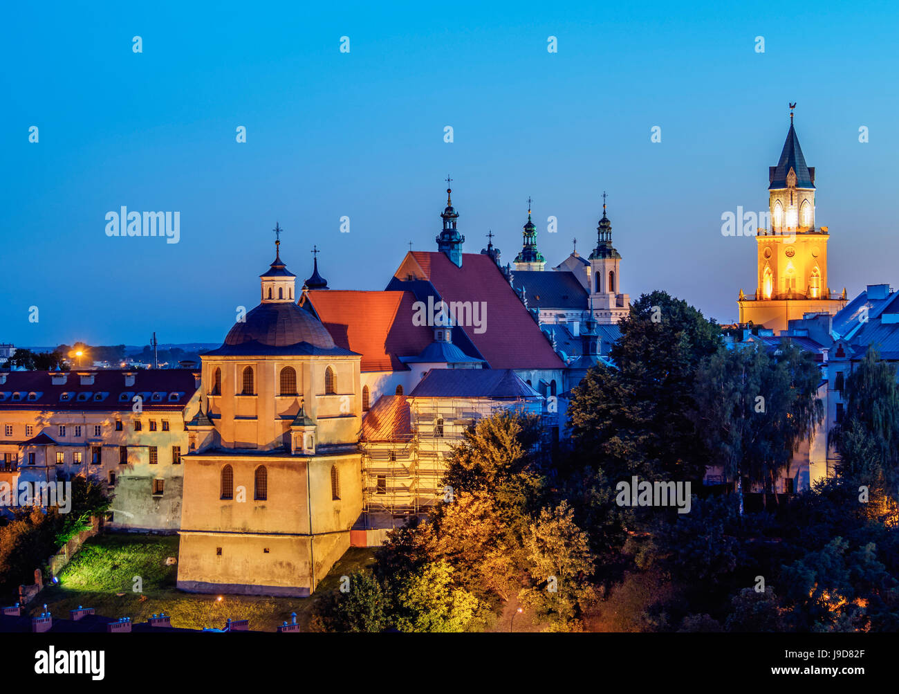 Dominikanerkloster und trinitarische Turm an Dämmerung, Altstadt, Stadt Lublin, Lubliner Woiwodschaft, Polen, Europa Stockfoto