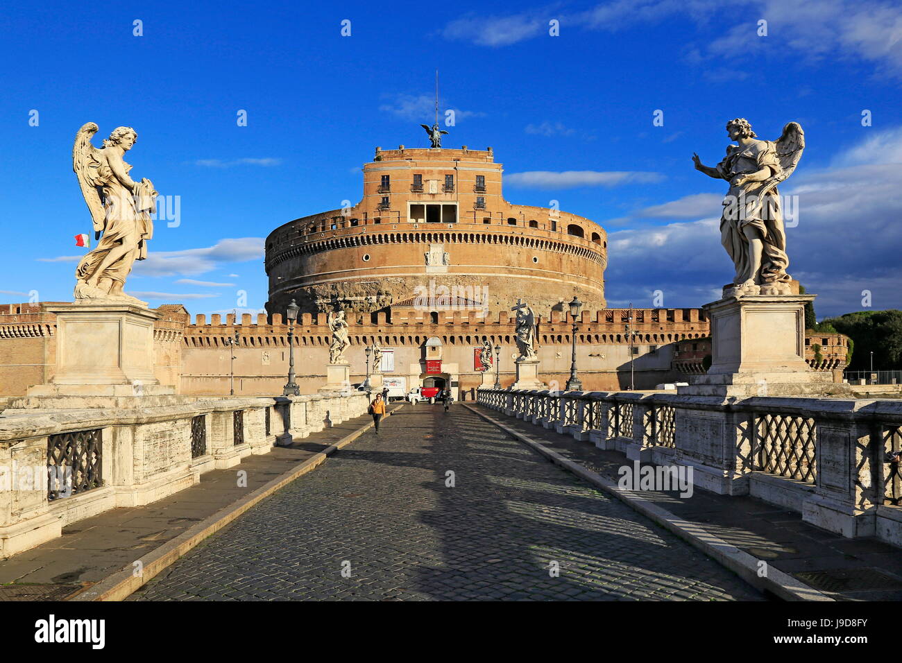 Engelsburg Schloss mit Ponte Sant Brücke, UNESCO-Weltkulturerbe, Rom, Latium, Italien, Europa Stockfoto