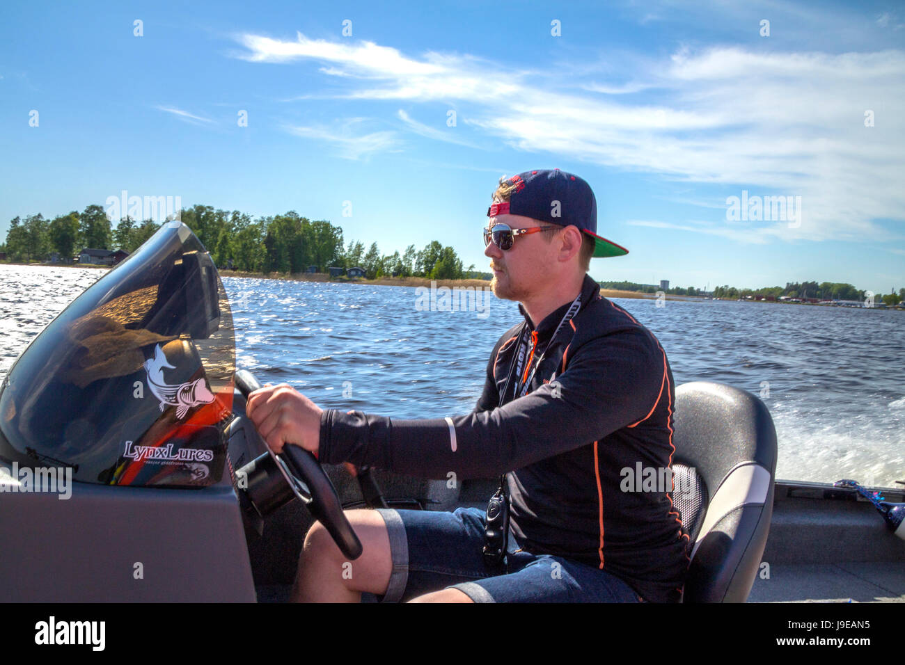 Fischer fahren Speed-Boot Stockfoto