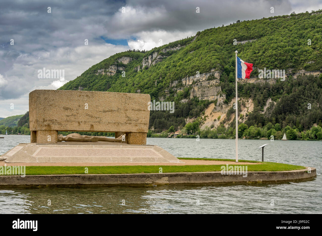 Kriegerdenkmal; Das Denkmal für die Deportierten von Ain. Nantua. Ain. Frankreich Stockfoto