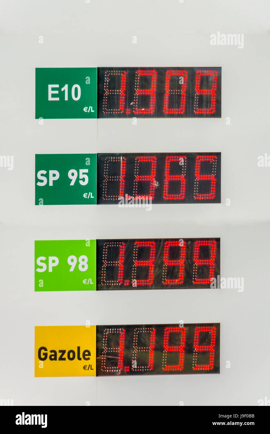 Der Gaspreis an einer Tankstelle in Frankreich Stockfoto