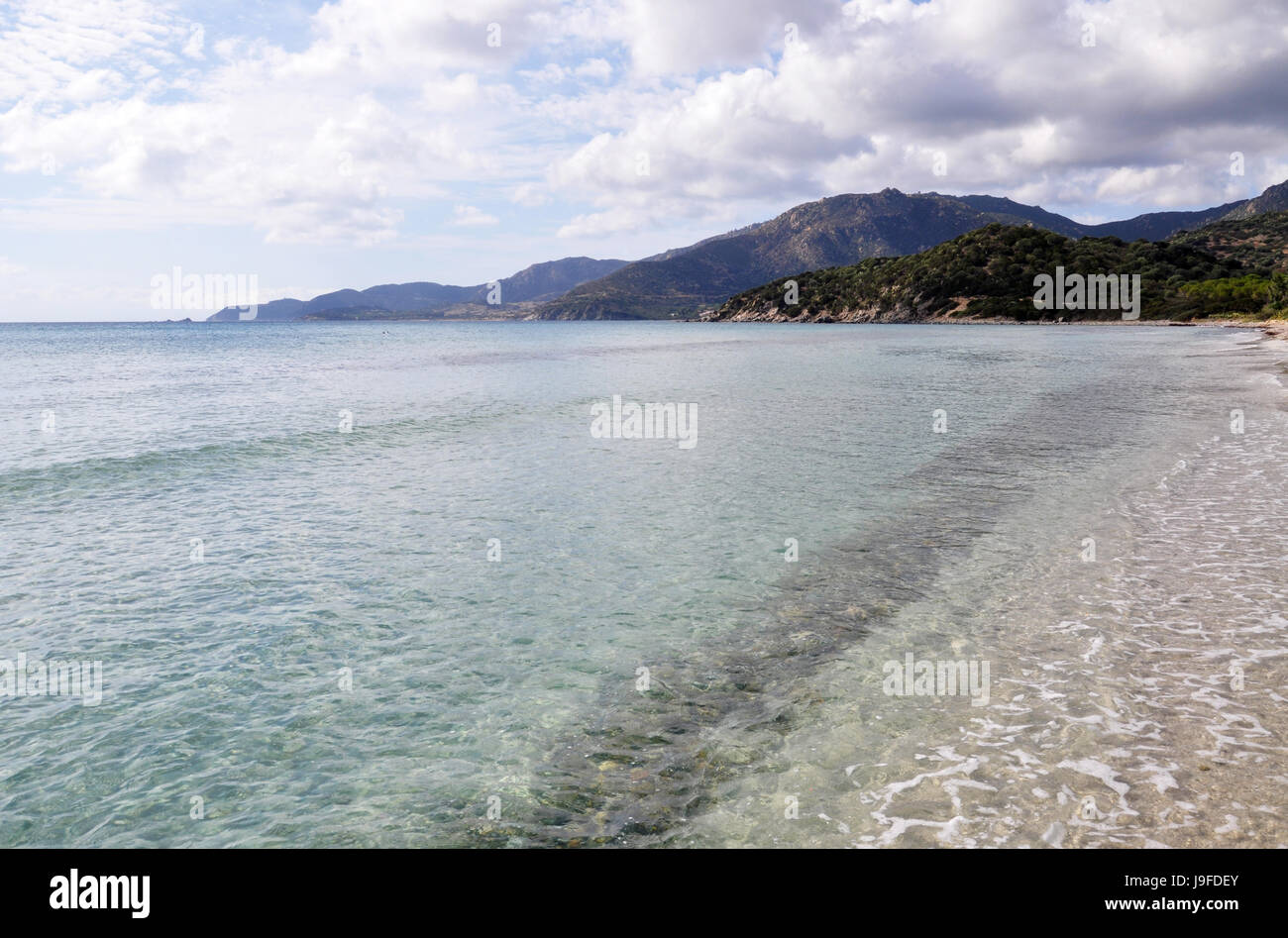 Campulongu Strand-Blick auf die Insel Sardinien in Italien Stockfoto