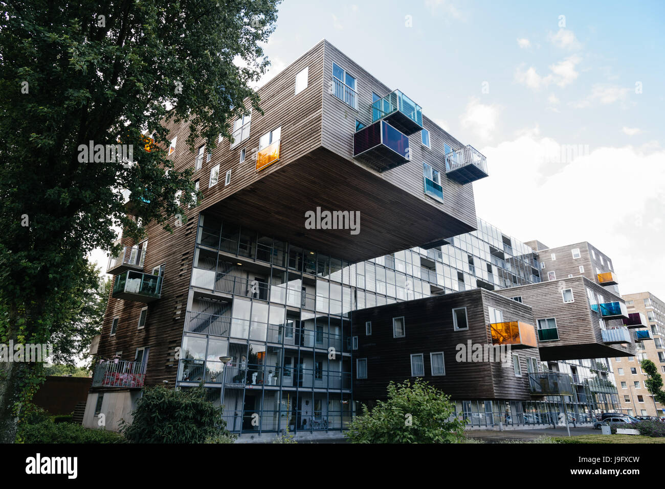 Amsterdam, Niederlande - August 08, 2016: wozoco ist ein Projekt von mvrdv Architekten zu 100, 1 Schlafzimmer Wohnungen für Senioren in Amsterdam. bereitstellen. Stockfoto