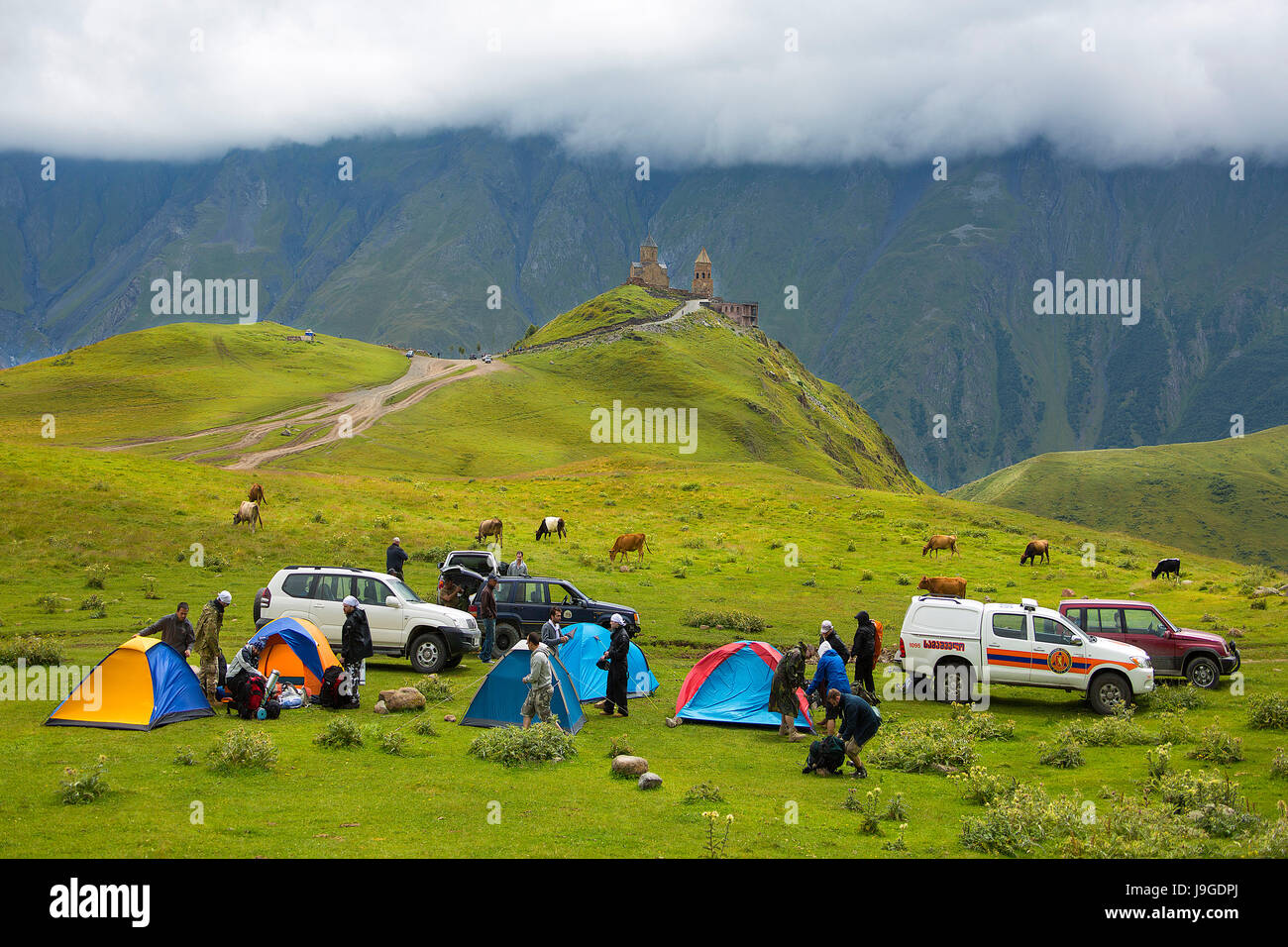 Georgien, Kaukasus Range, Kazbegui Region, Camping in der Nähe von Trinity Chuch am zurGergeti, Stockfoto