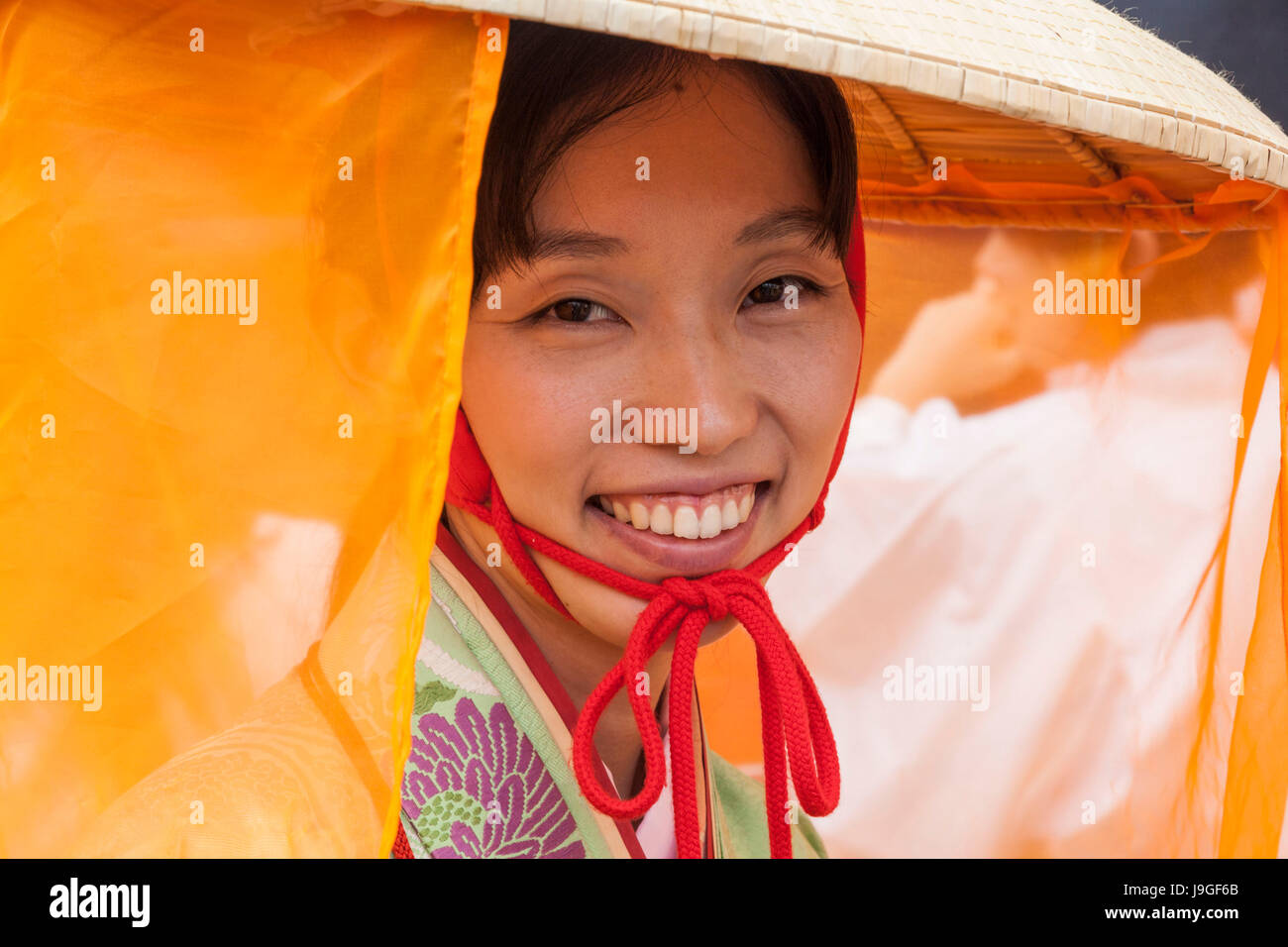 Japan, Honshu, Kanto, Tokio, Asakusa, Jidai Matsurai Festival, Parade Teilnehmer Stockfoto