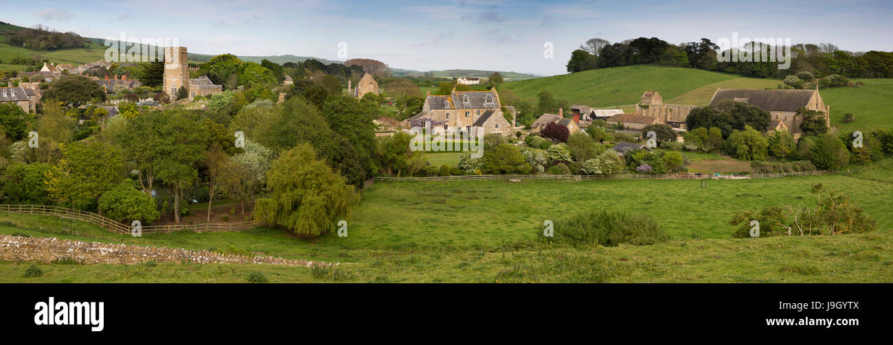 UK England, Dorset, Abbotsbury, Dorf und St. Nikolaus Pfarrkirche, Panoramablick von Chapel Hill Stockfoto