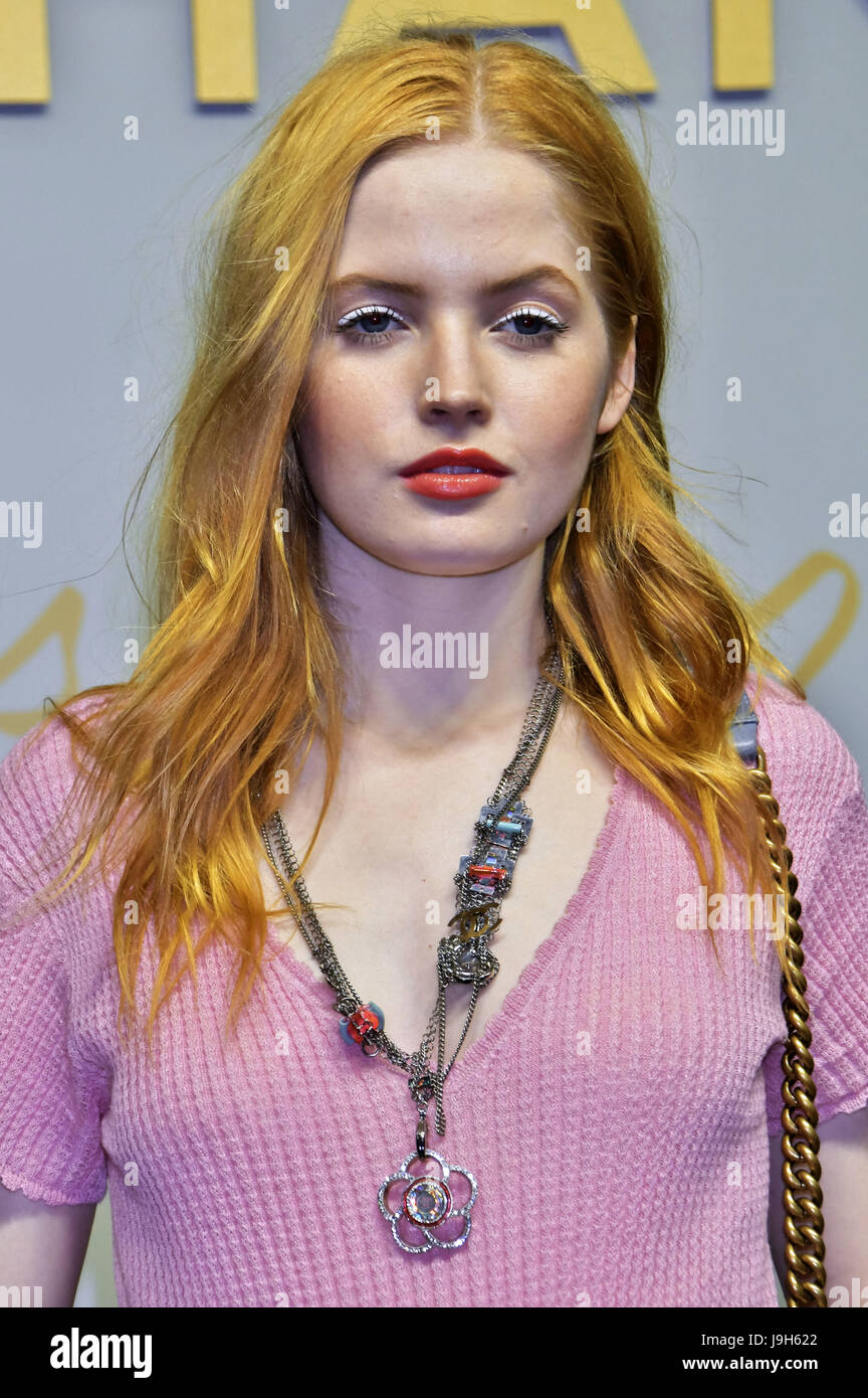 Tokio, Japan. 31. Mai 2017. Ellie Bamber besucht die CHANEL Métiers d ' Art Kollektion Paris Cosmopolite Show im Tsunamachi Mitsui Club am 31. Mai 2017 in Tokio, Japan. | Verwendung Weltweit/Picture Alliance Credit: Dpa/Alamy Live-Nachrichten Stockfoto