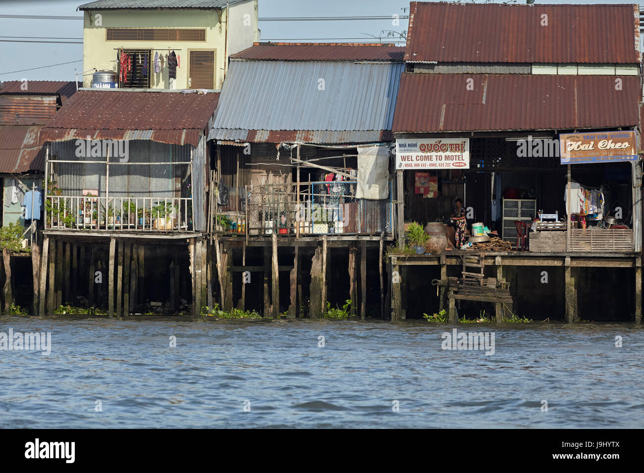Stelzenläufer Häuser von Cai Rang schwimmende Markt, können Tho River, Can Tho, Mekong-Delta, Vietnam Stockfoto