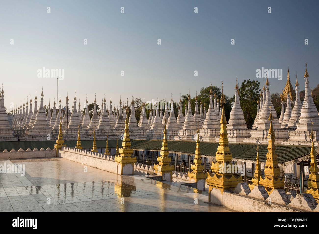 Myanmar, Mandalay City, Kuthodaw Pagode Stockfoto