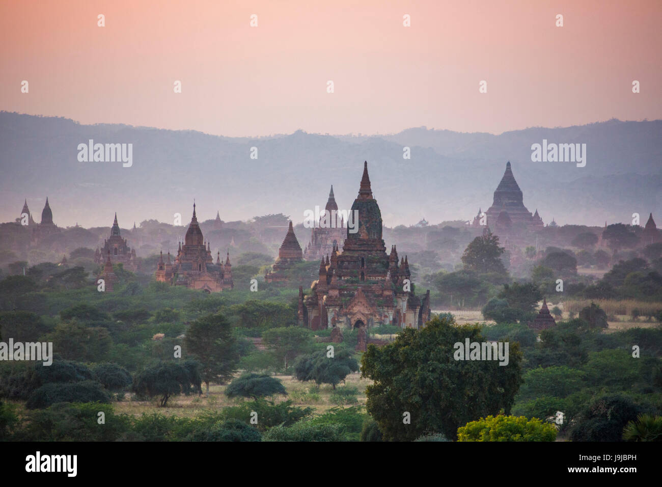 Myanmar, Provinz Mandalay, Bagan Stadt, Sonnenaufgang Stockfoto