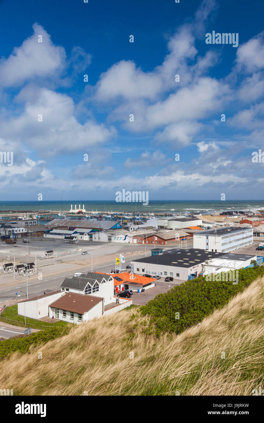 Dänemark, Jütland, Hanstholm, erhöhten Blick auf den Hafen Stockfoto