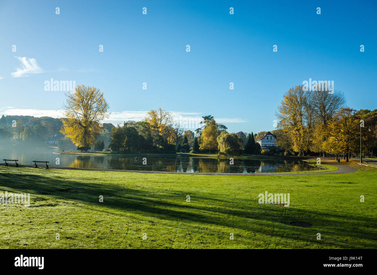 Herbst im Parc des Étangs Mellaerts, Brüssel Stockfoto