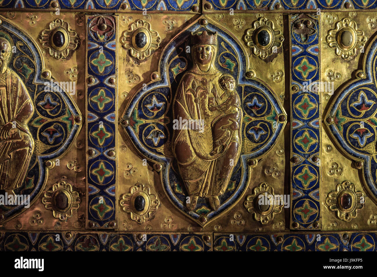 Frankreich, Indre, Saint Marcel, der Kirche, den Schatz, reliquiar in Kupfer und Email Stockfoto