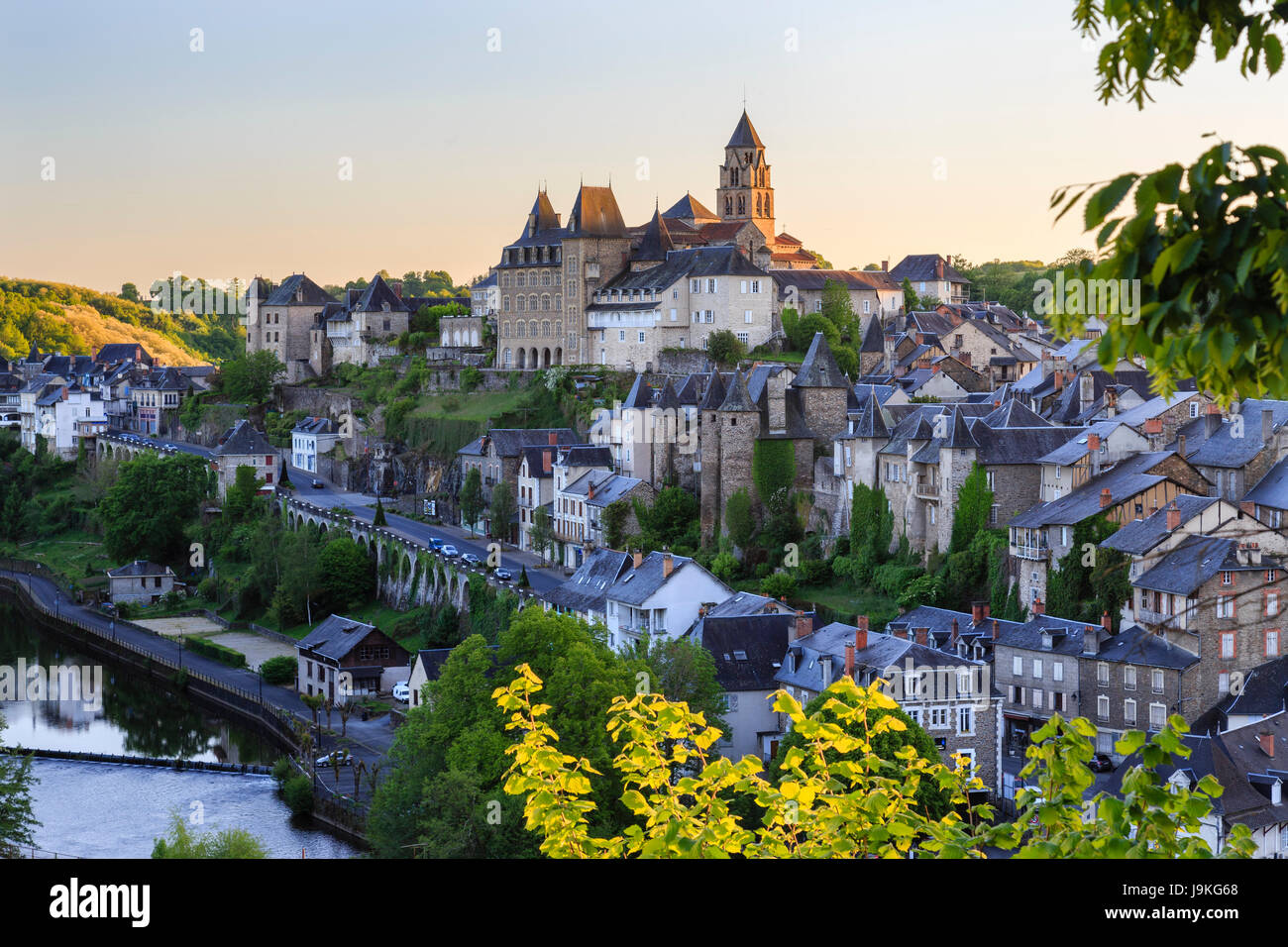 Vezere fluss Fotos und Bildmaterial in hoher Auflösung Alamy