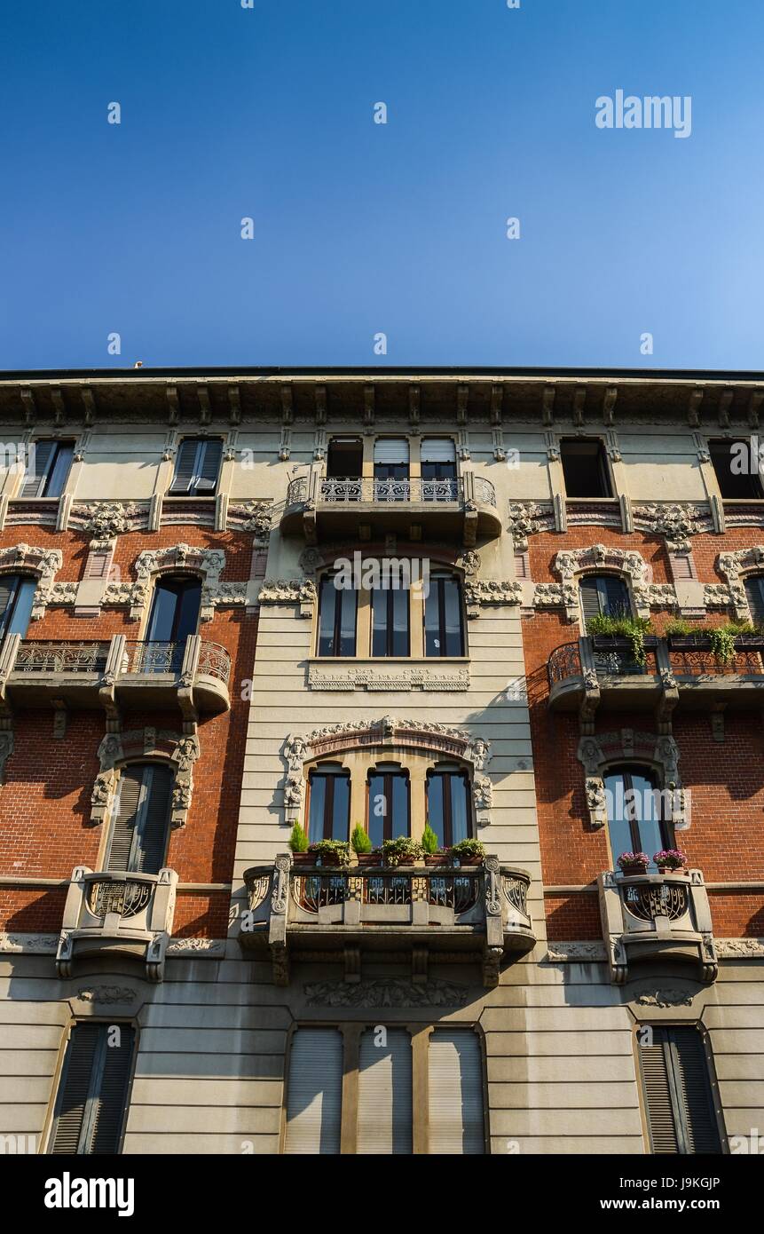 Mailand (Lombardei, Italien): typische Residenzschloss im Jugendstil (Jugendstil) im Stadtteil Porta Venezia Stockfoto