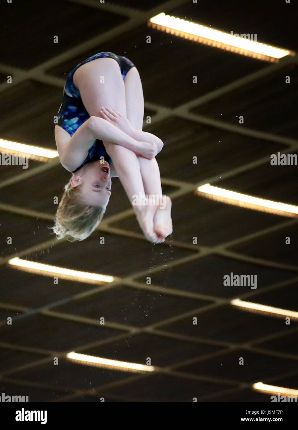 Callie Eaglestone in der Frauen 3m Sprungbrett Vorrunde während der britischen Diving Championships am Royal Commonwealth Pool, Edinburgh. PRESSEVERBAND Foto. Bild Datum: Freitag, 2. Juni 2017. PA-Geschichte-DIVING-Edinburgh zu sehen. Bildnachweis sollte lauten: Jane Barlow/PA Wire. Stockfoto