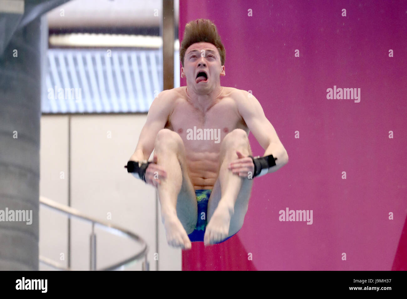 Matty Lee in den Herren 10m vorläufige Runden während der britischen Diving Championships am Royal Commonwealth Pool, Edinburgh. PRESSEVERBAND Foto. Bild Datum: Freitag, 2. Juni 2017. PA-Geschichte-DIVING-Edinburgh zu sehen. Bildnachweis sollte lauten: Jane Barlow/PA Wire. Stockfoto