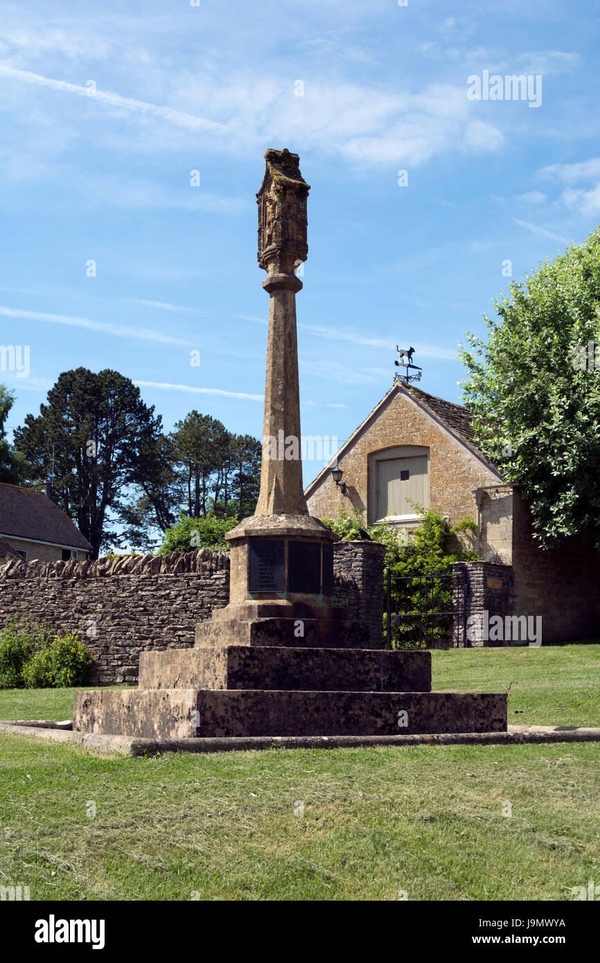 Das Dorf überqueren, Guiting Power, Gloucestershire, England, UK Stockfoto