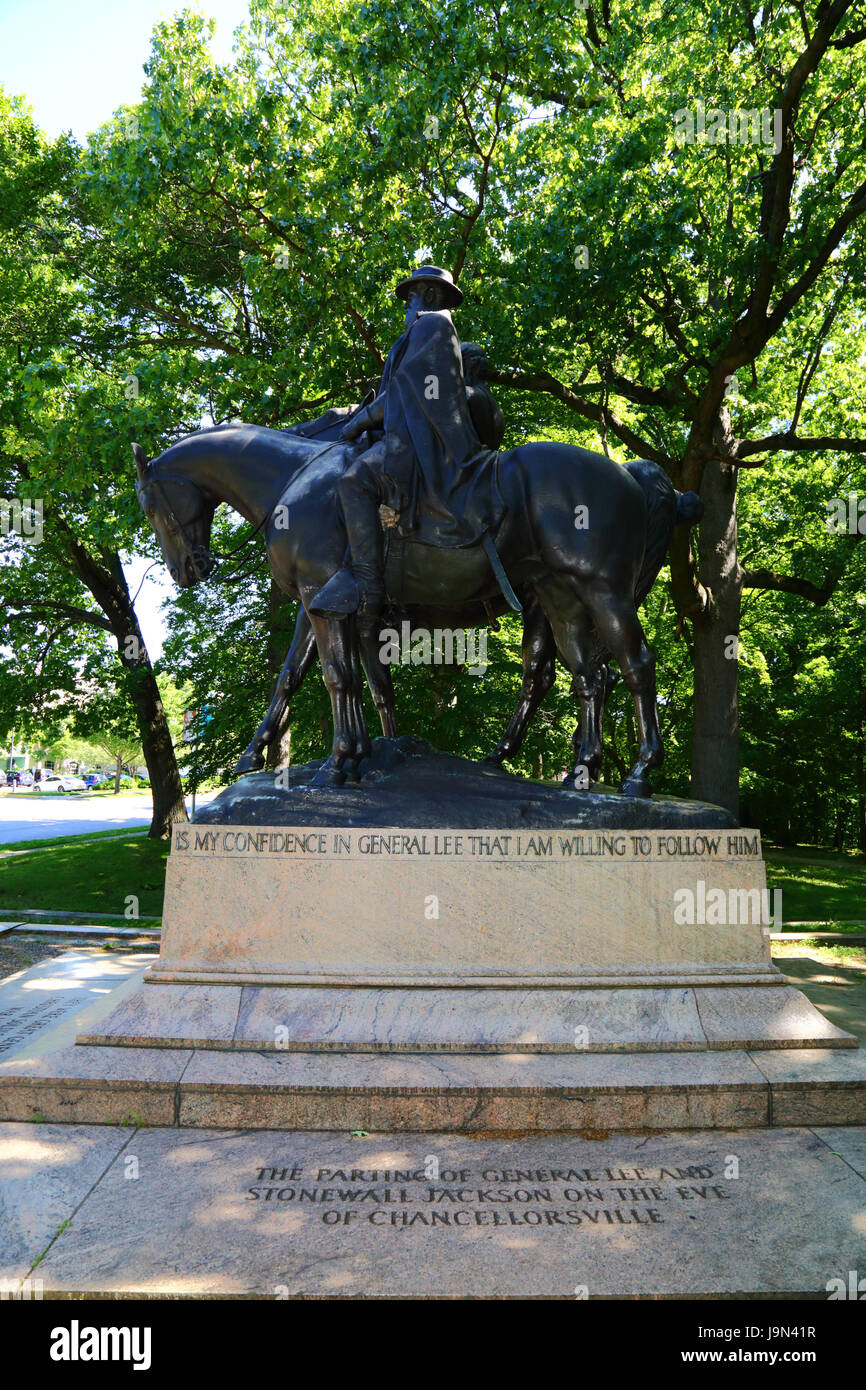 Lee und Jackson Denkmal für die Führer der konföderierten Armee Robert E Lee und Thomas J („Stonewall“) Jackson, Wyman Park Dell, Baltimore, Maryland, USA Stockfoto